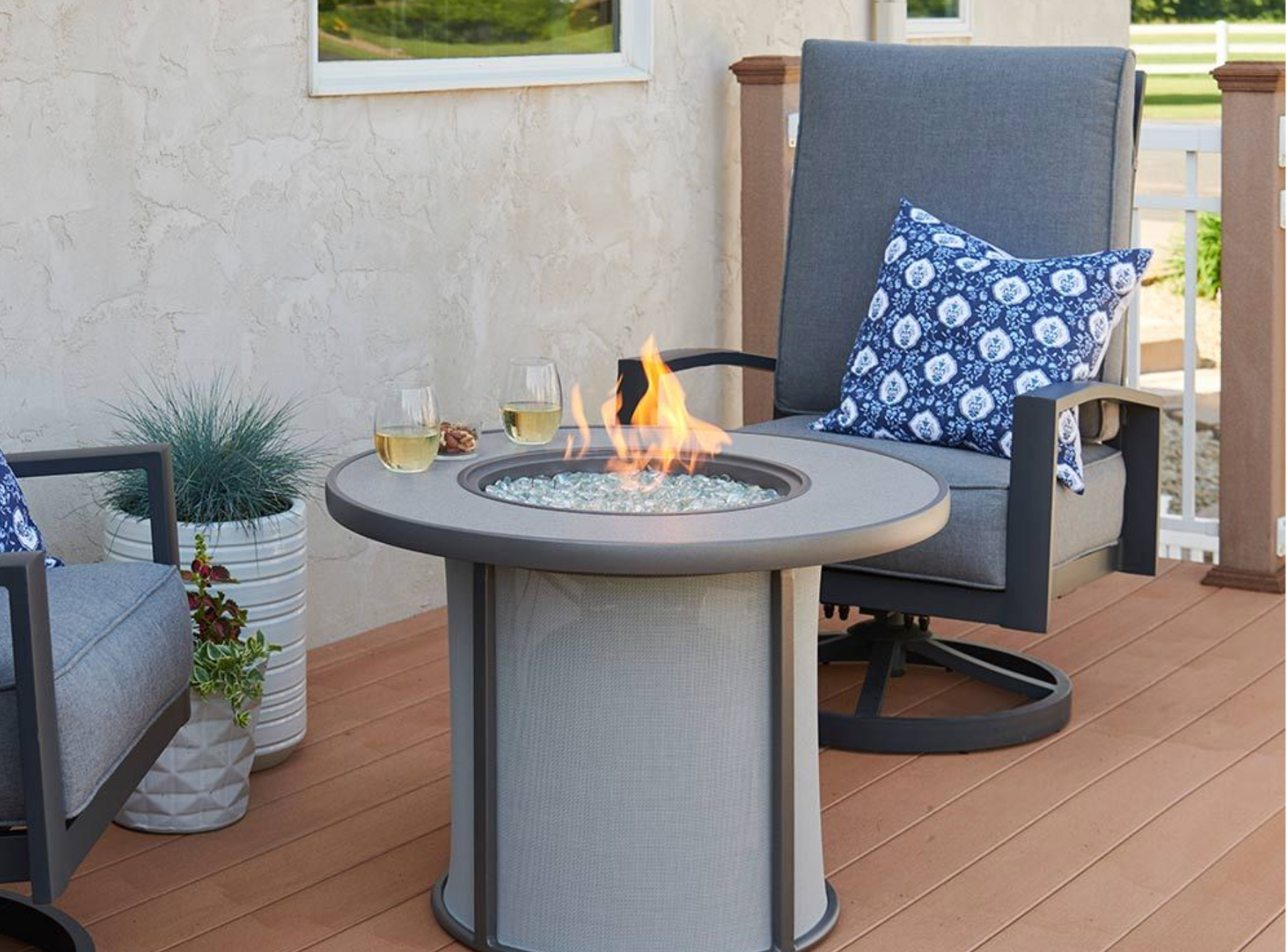 The Outdoor GreatRoom Company SF-32-K Stonefire Gas Fire Table